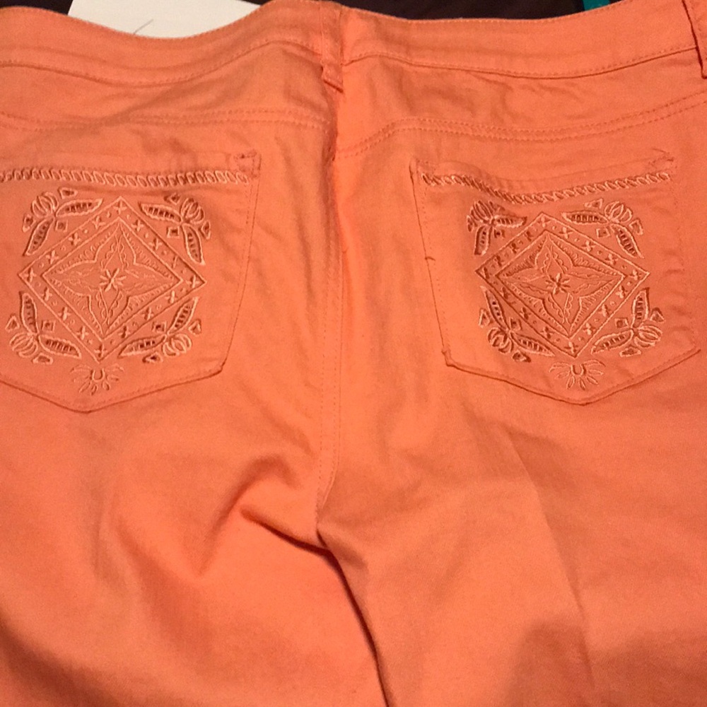 Jeans - Picture 3 of 3